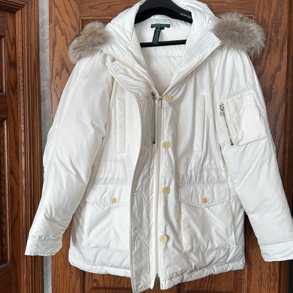 Ralph Lauren White Down Jacket With Fur Collar. Women’s Size L.